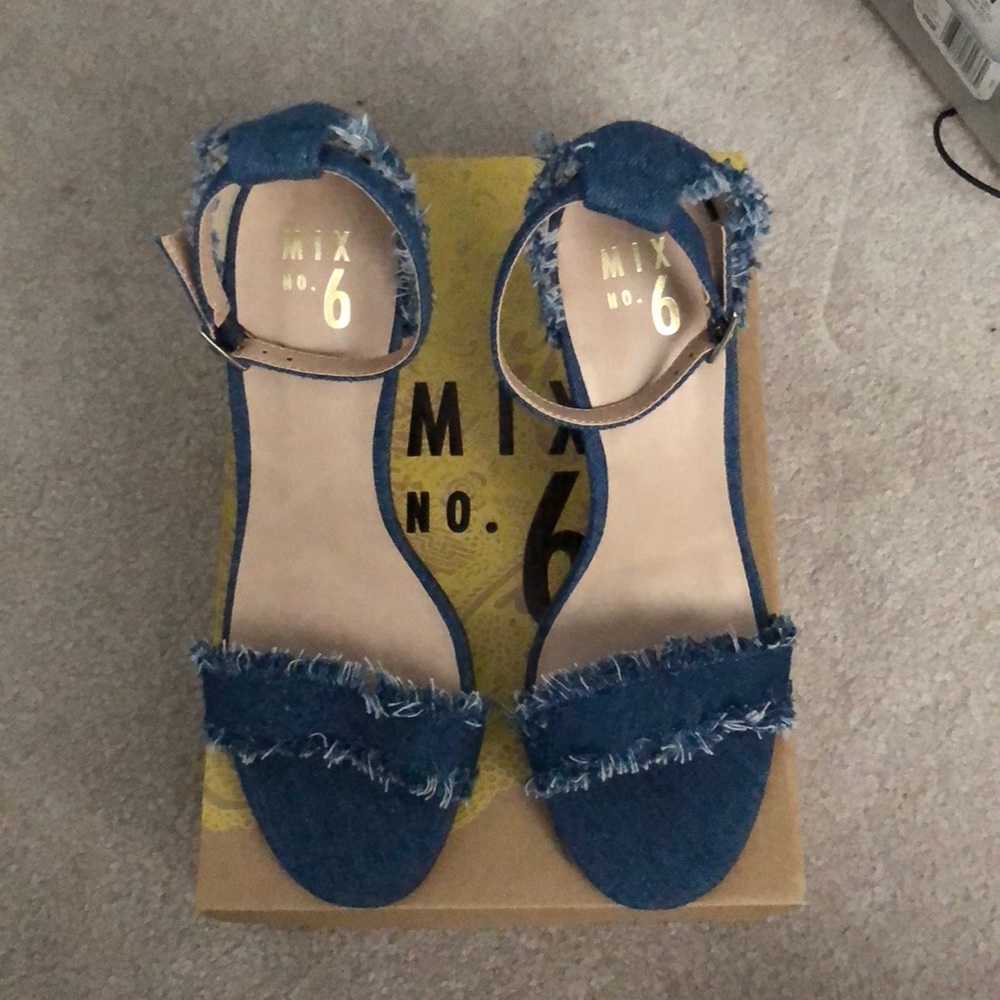 Mix No. 6 Pavia Denim heels size 9. Brand new